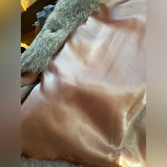 Vintage Rabbit Fur Coat with front hook closure pink satin lining size large - Picture 12 of 16